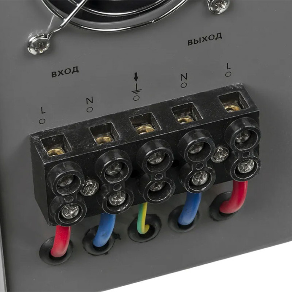 Стабилизатор напряжения РЕСАНТА АСН-8000/1-Ц